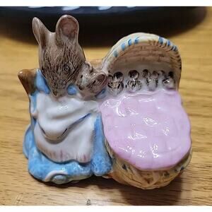 Vintage BEATRIX POTTER HUNCA MUNCA 1951 BESWICK ENGLAND Figurine